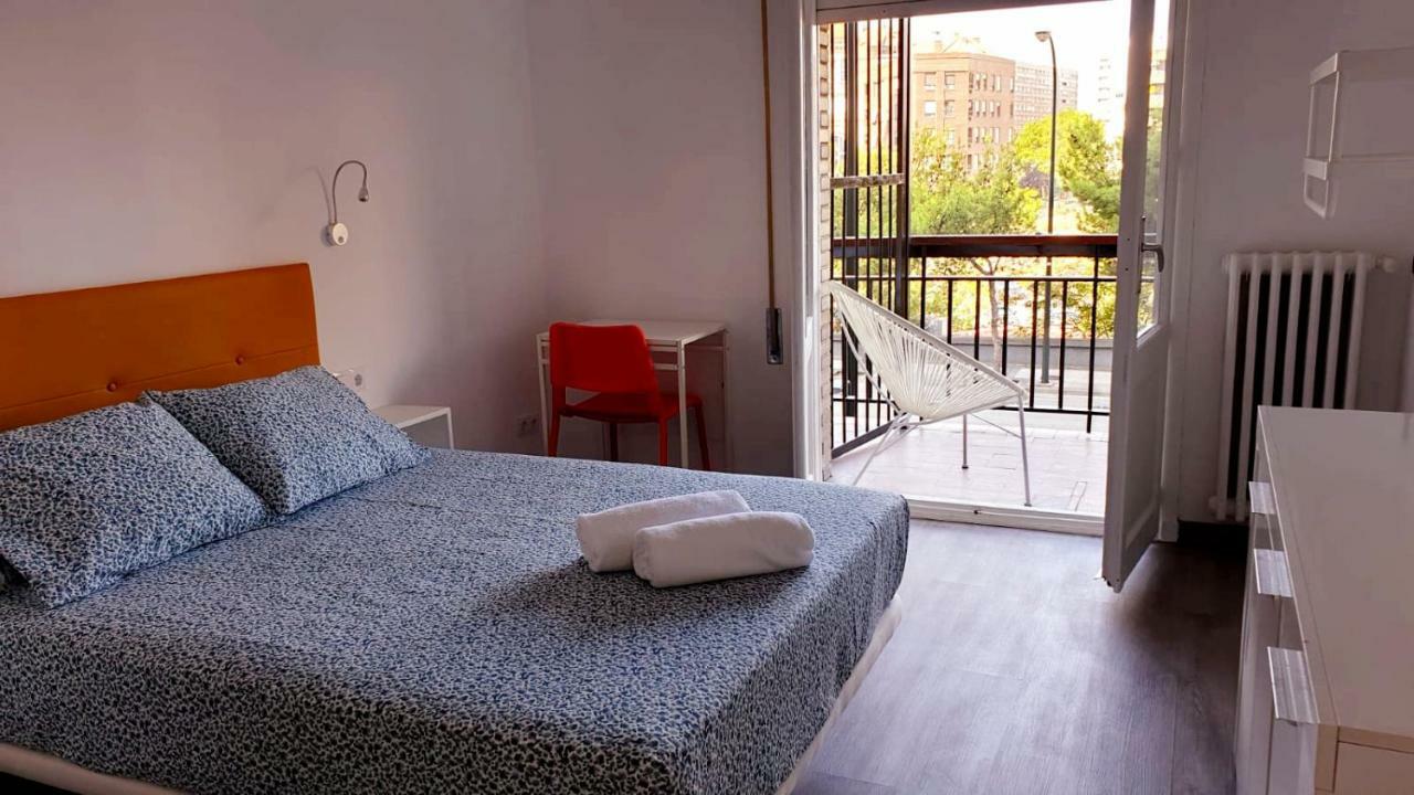 Pension La Estrella Zaragoza Ngoại thất bức ảnh